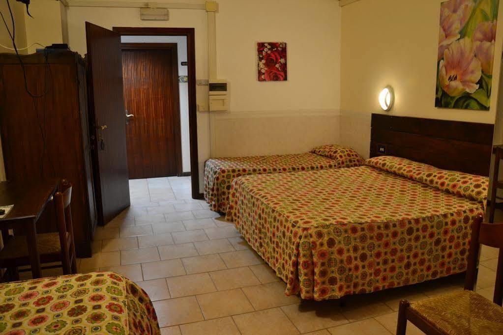 Hotel Ristorante Bagnaia Viterbo Exterior photo